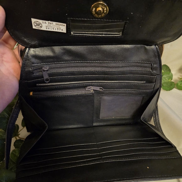 Trendy Blue Kiss Lock Wallet Crossbody Purse Gold Frame Clutch Shoulder Bag - Picture 6 of 16